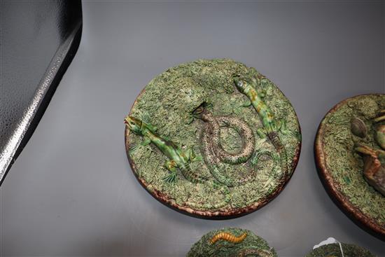 Two Mafra Caldas Palissy ware dishes and a pair of similar miniature dishes, late 19th century, largest diameter 22cm